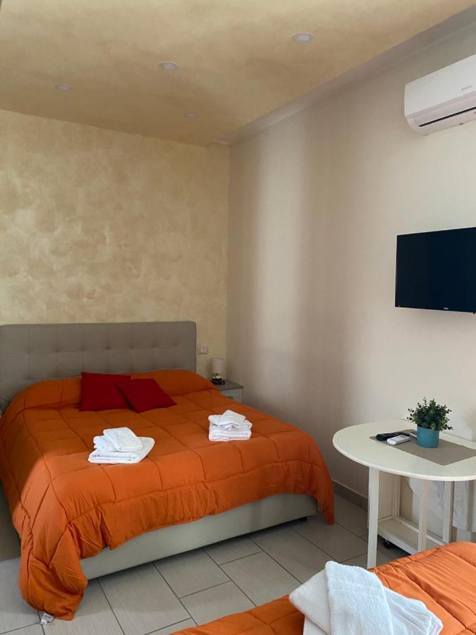 Room25Mq Picasso Cercola Kültér fotó
